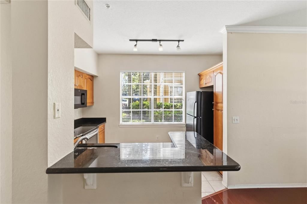 For Sale: $230,000 (2 beds, 2 baths, 1150 Square Feet)