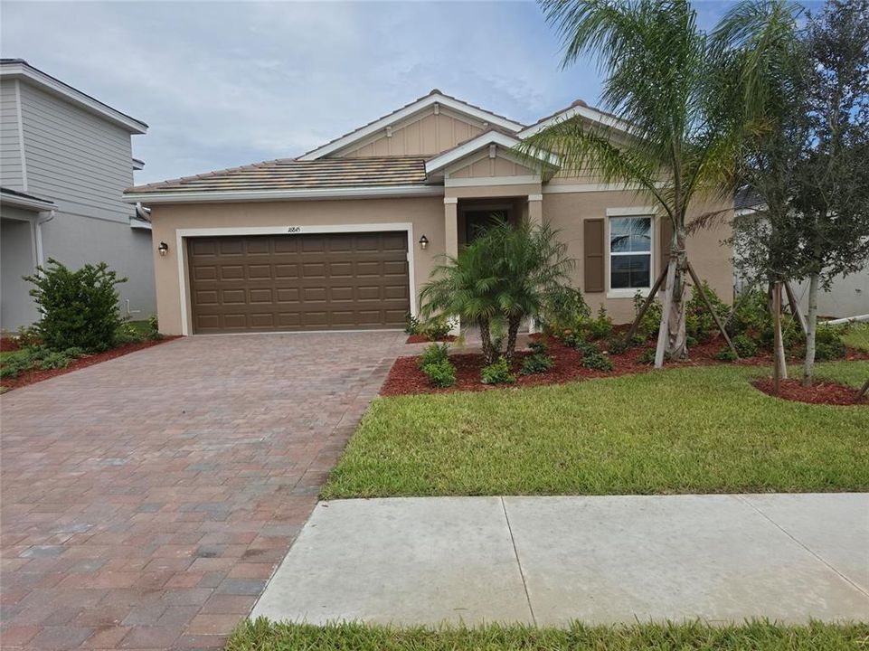 Recently Sold: $265,000 (4 beds, 2 baths, 2124 Square Feet)