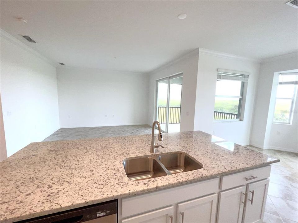 En Venta: $239,000 (2 camas, 2 baños, 1198 Pies cuadrados)