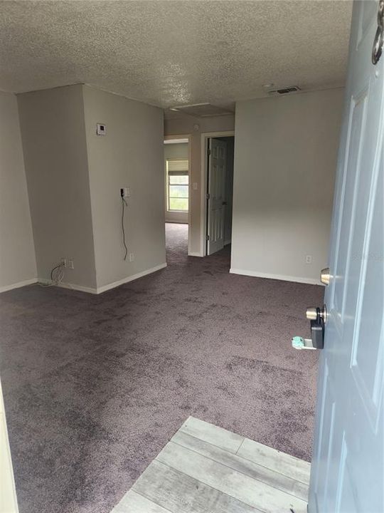 В аренду: $1,195 (2 спален, 1 ванн, 704 Квадратных фут)