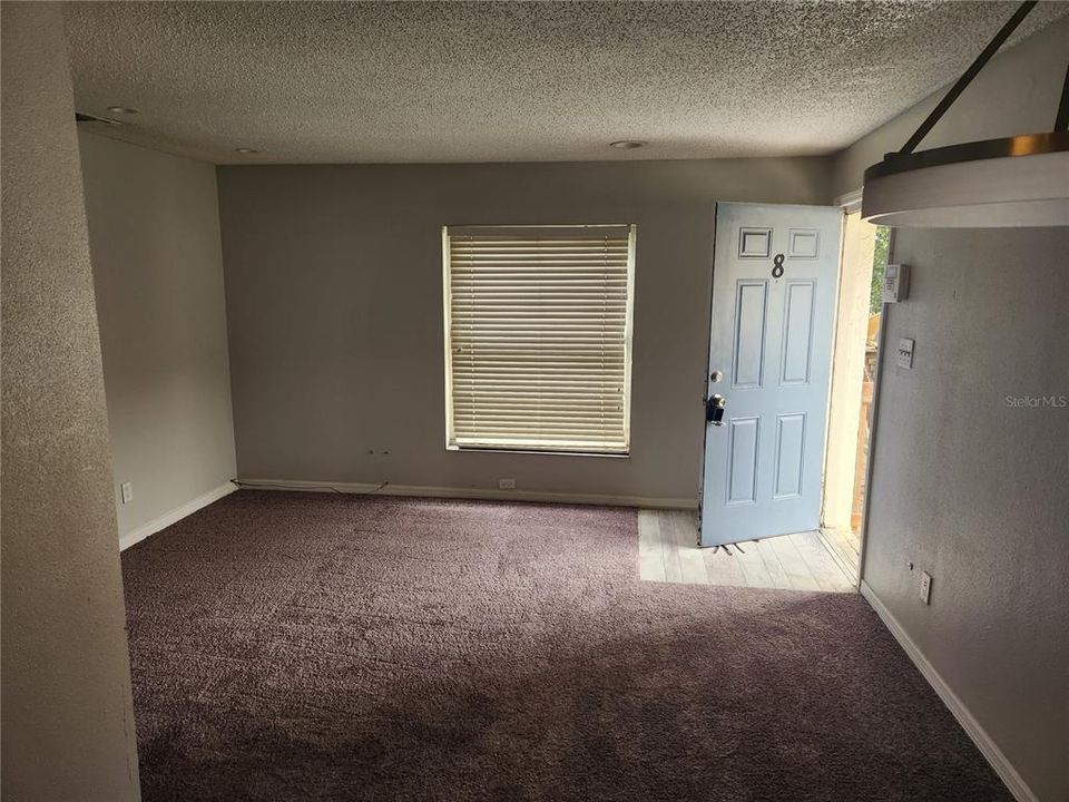 В аренду: $1,195 (2 спален, 1 ванн, 704 Квадратных фут)