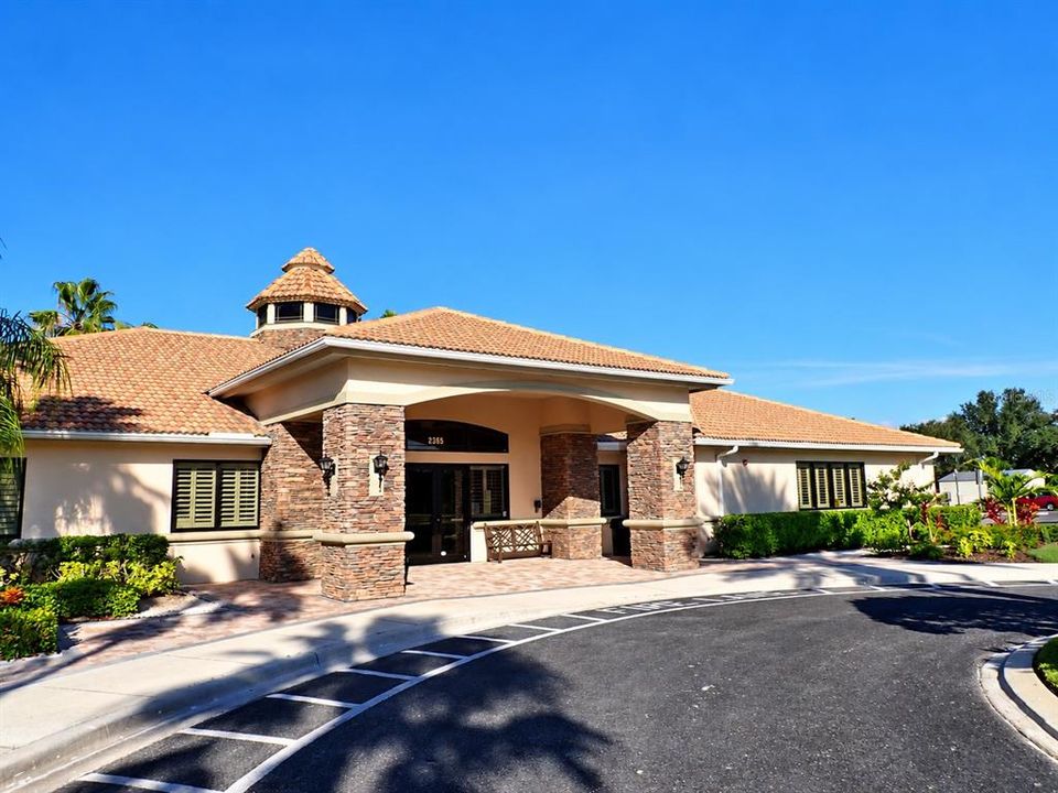 For Sale: $439,000 (2 beds, 2 baths, 1942 Square Feet)