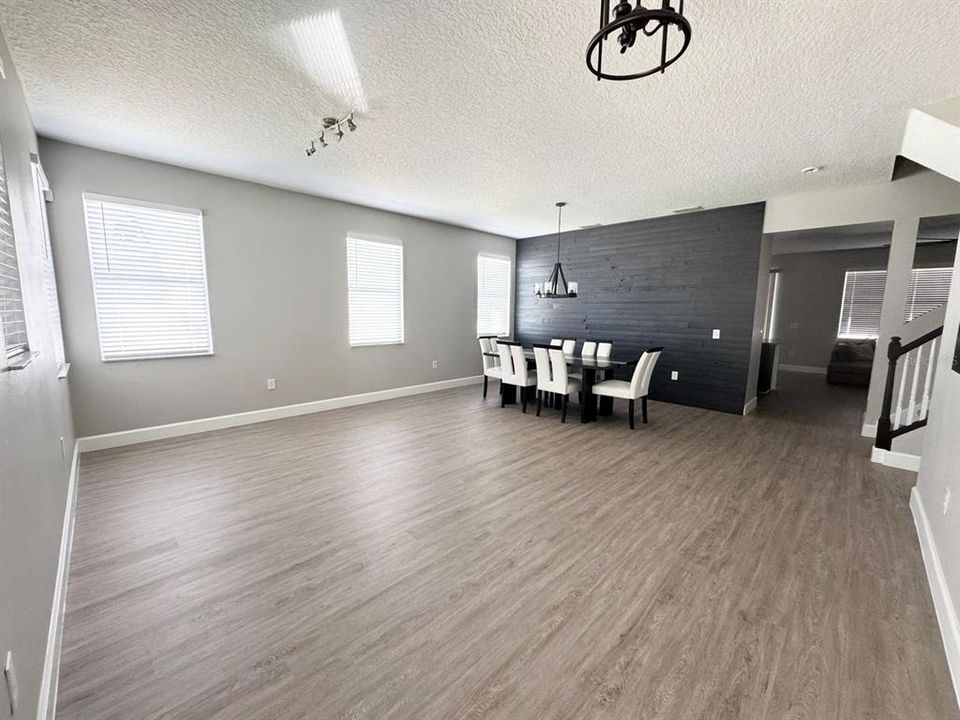 For Sale: $650,000 (3 beds, 2 baths, 2937 Square Feet)