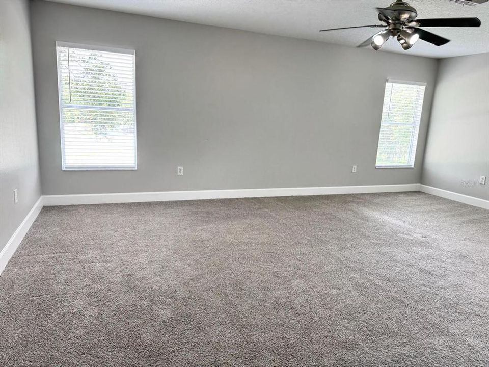For Sale: $650,000 (3 beds, 2 baths, 2937 Square Feet)