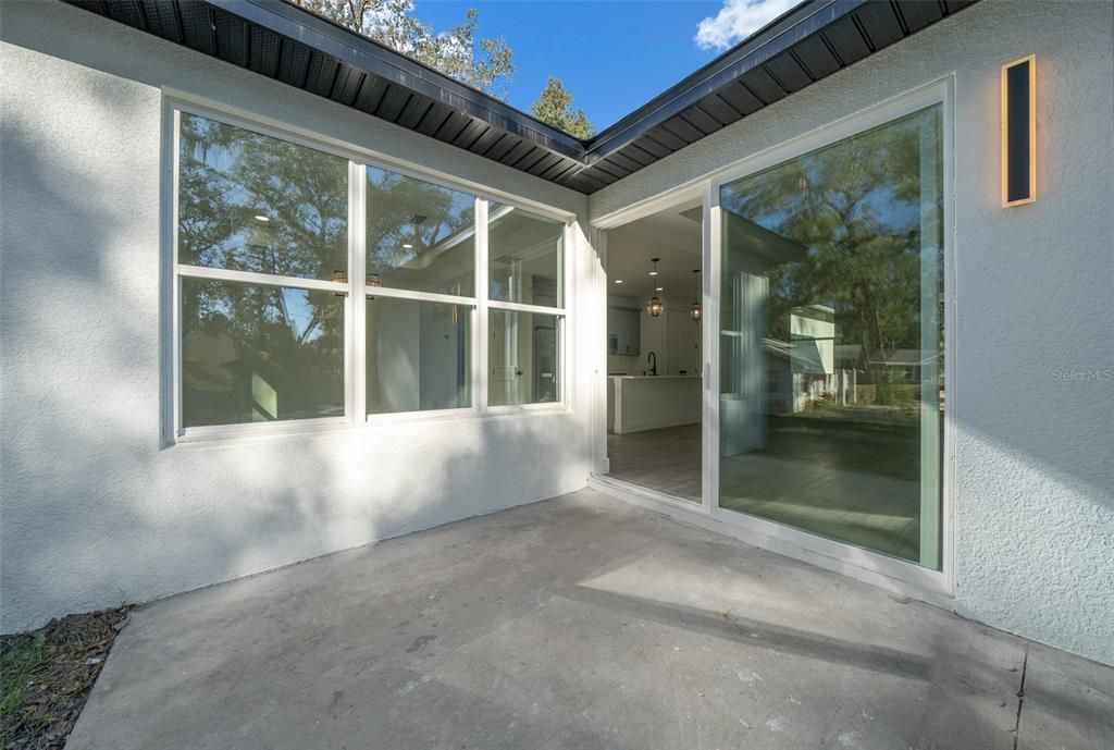 For Sale: $275,000 (3 beds, 2 baths, 1500 Square Feet)