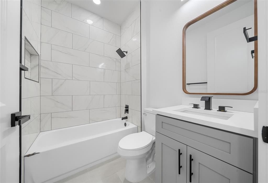 For Sale: $275,000 (3 beds, 2 baths, 1500 Square Feet)