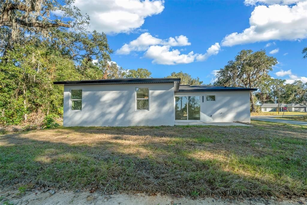 For Sale: $275,000 (3 beds, 2 baths, 1500 Square Feet)