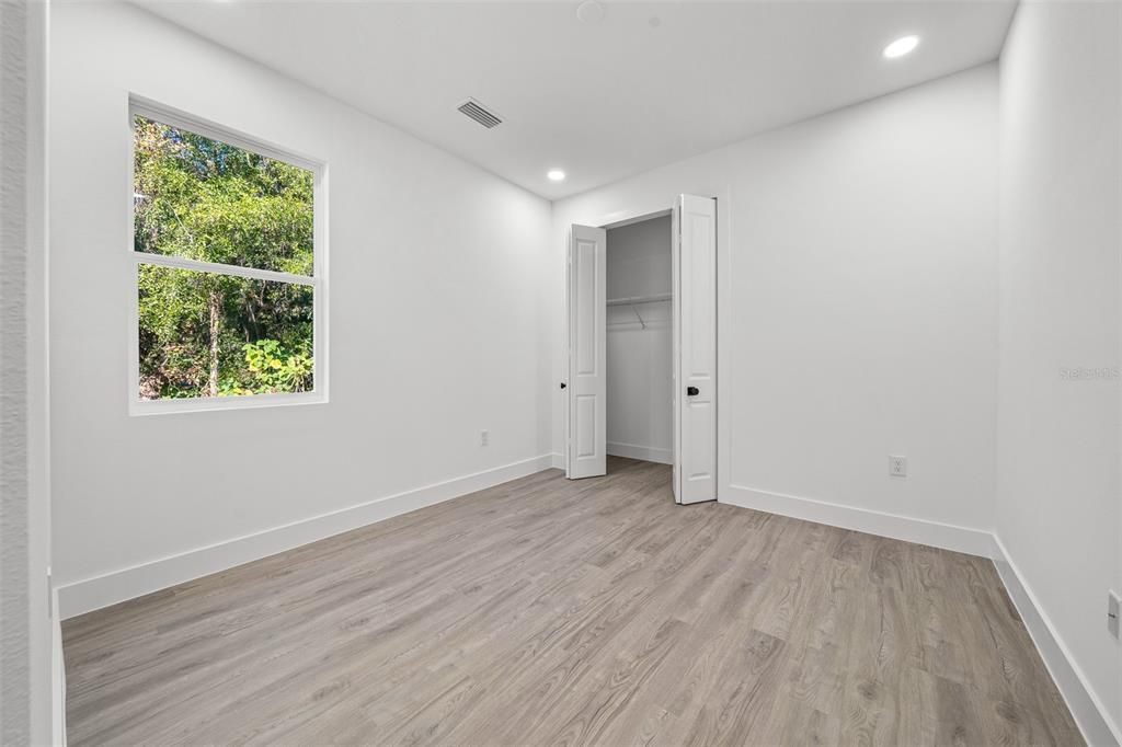 For Sale: $275,000 (3 beds, 2 baths, 1500 Square Feet)