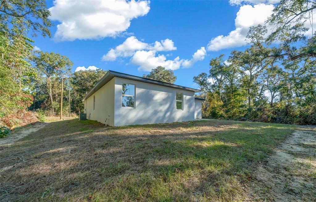 For Sale: $275,000 (3 beds, 2 baths, 1500 Square Feet)