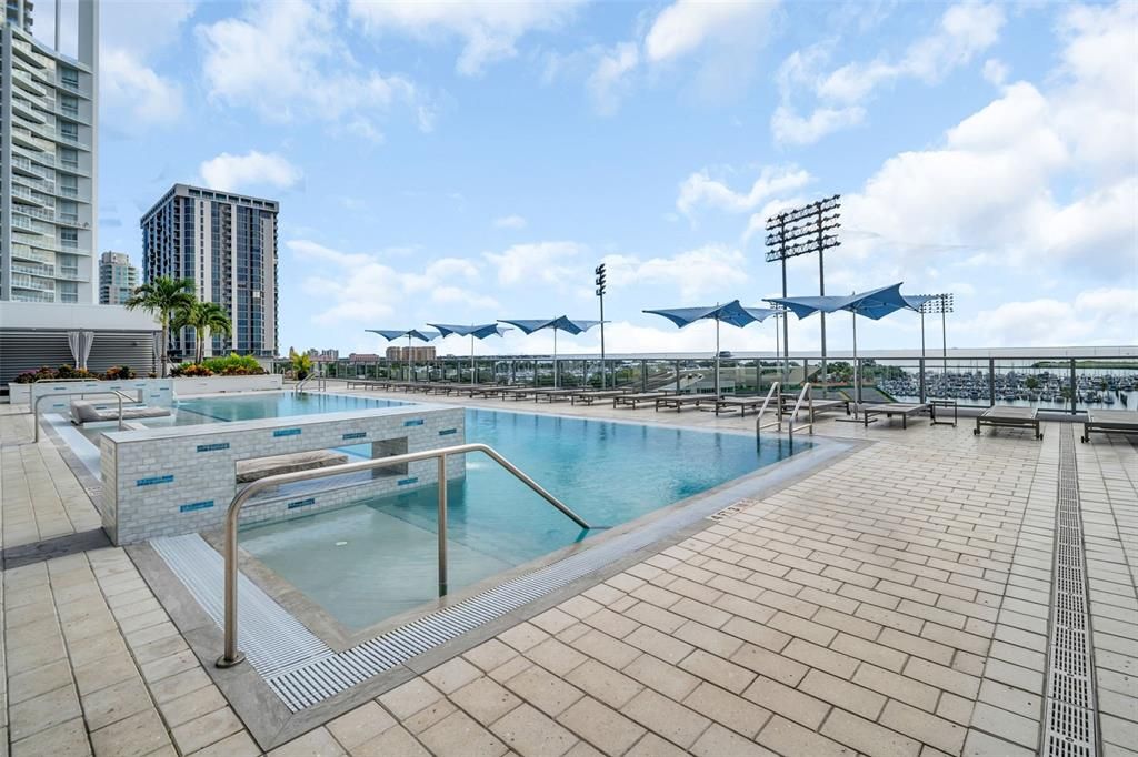 For Sale: $1,199,500 (2 beds, 2 baths, 1663 Square Feet)