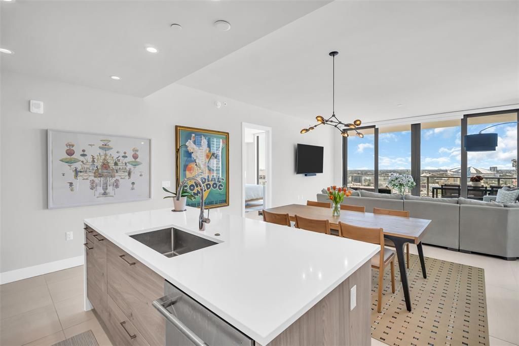 For Sale: $1,199,500 (2 beds, 2 baths, 1663 Square Feet)