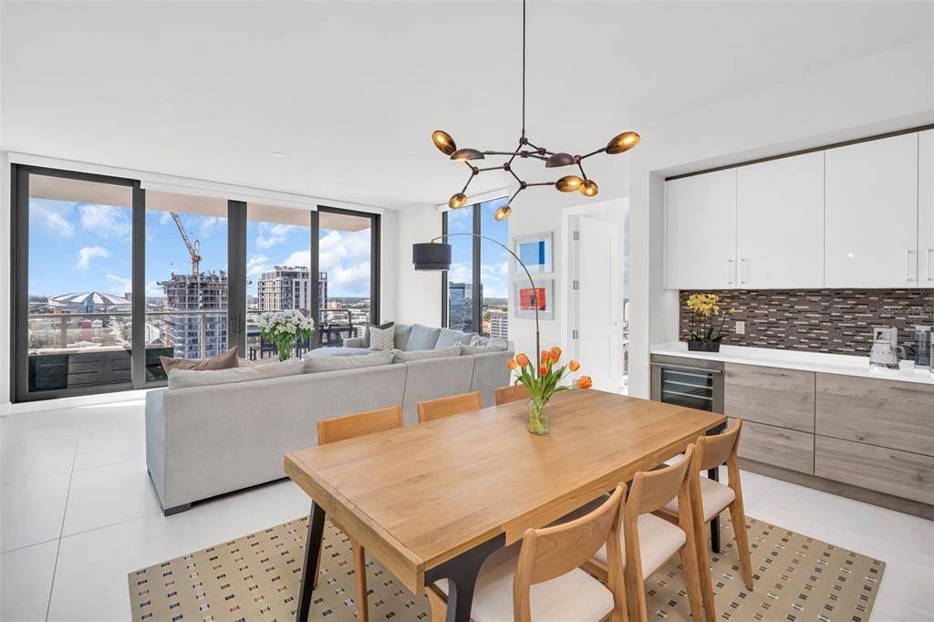 For Sale: $1,199,500 (2 beds, 2 baths, 1663 Square Feet)