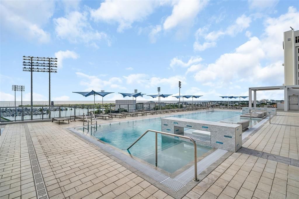 For Sale: $1,199,500 (2 beds, 2 baths, 1663 Square Feet)