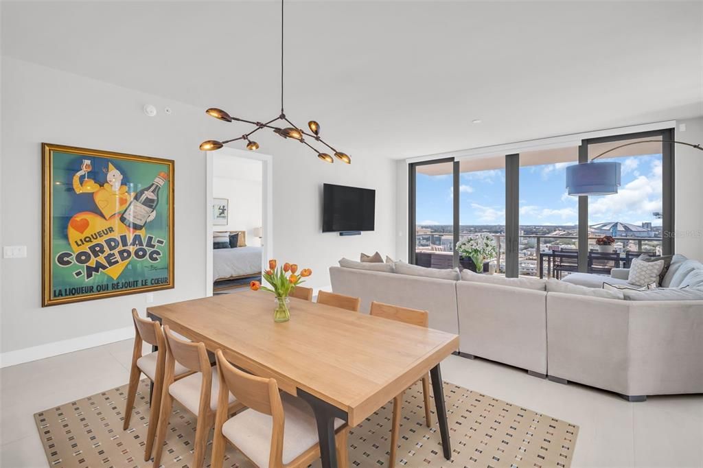 For Sale: $1,199,500 (2 beds, 2 baths, 1663 Square Feet)