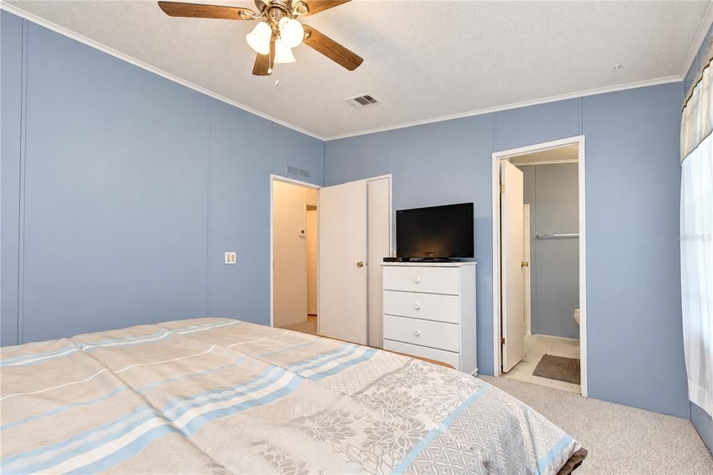 En Venta: $169,900 (2 camas, 2 baños, 1056 Pies cuadrados)