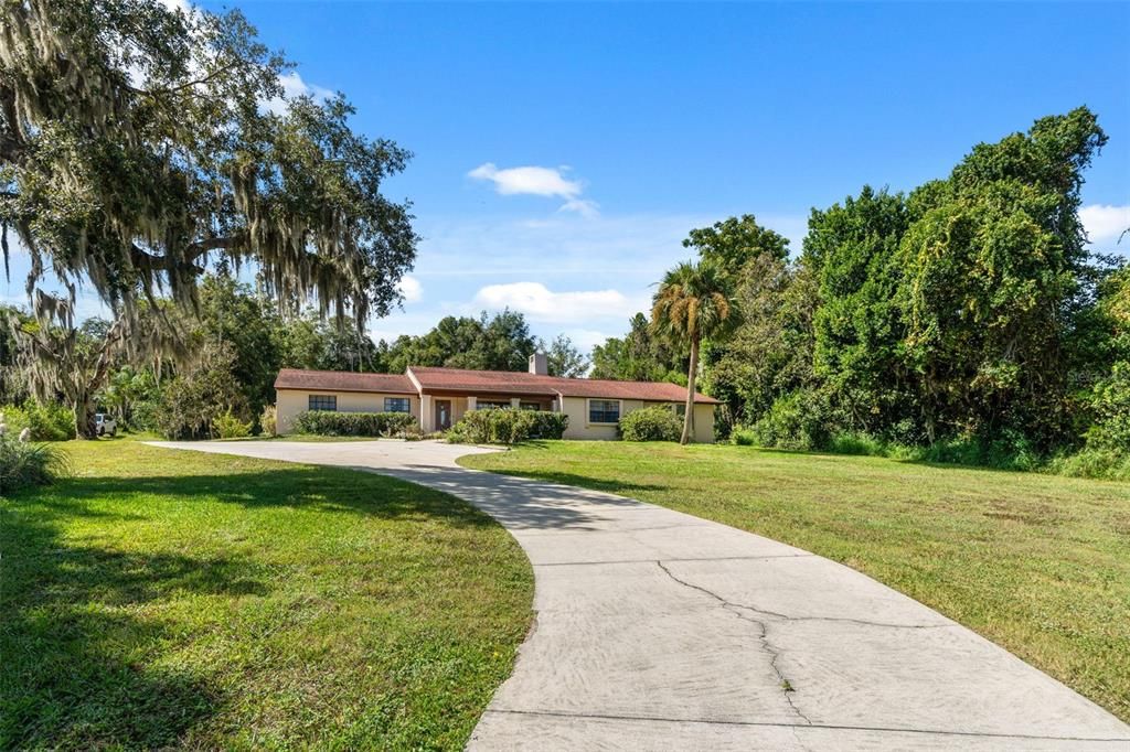 For Sale: $649,900 (5 beds, 3 baths, 3264 Square Feet)