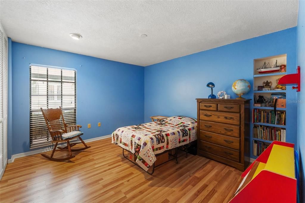 For Sale: $649,900 (5 beds, 3 baths, 3264 Square Feet)