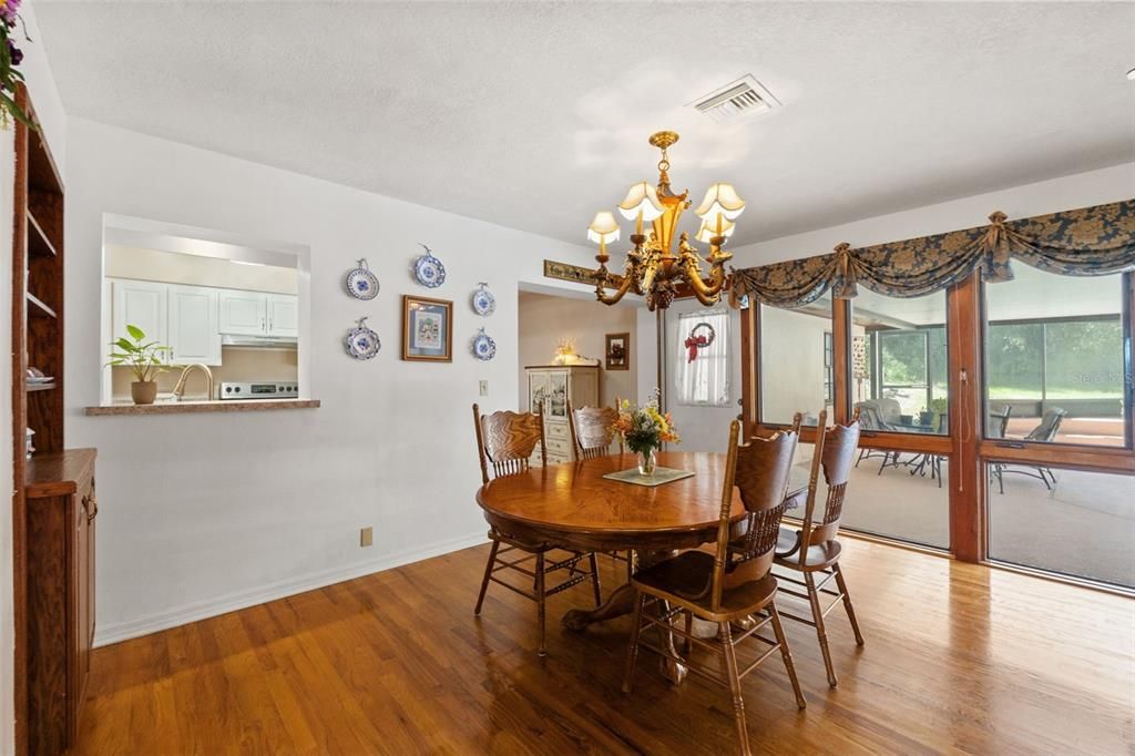 For Sale: $649,900 (5 beds, 3 baths, 3264 Square Feet)