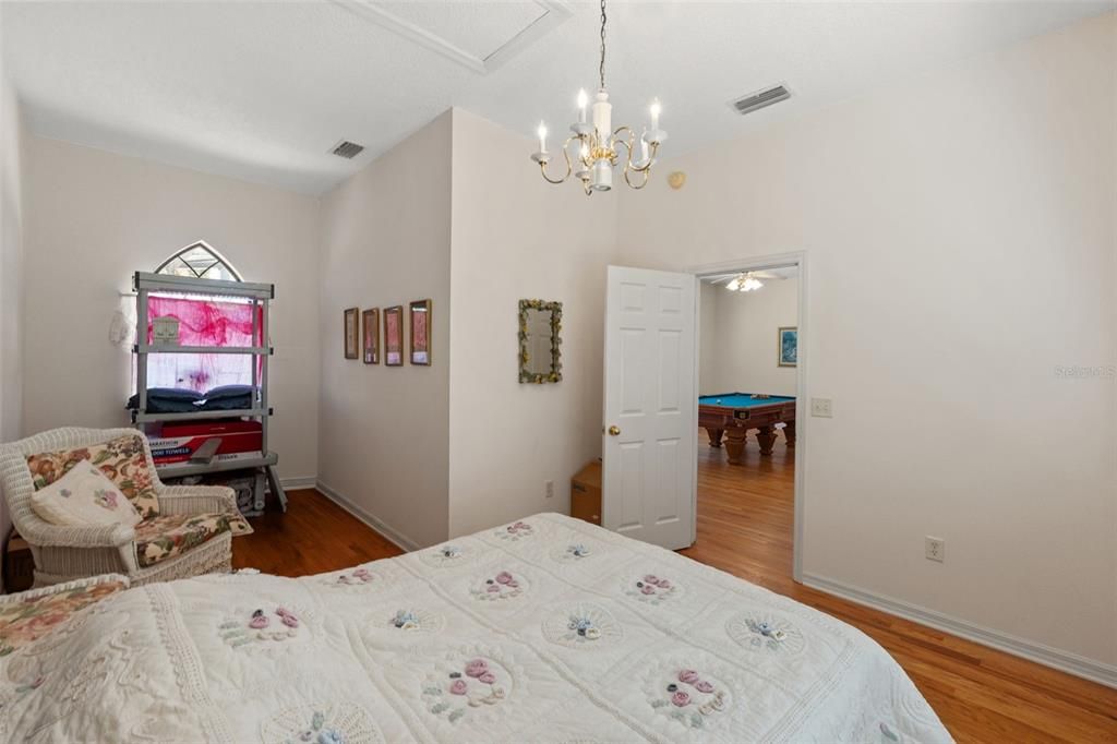 For Sale: $649,900 (5 beds, 3 baths, 3264 Square Feet)