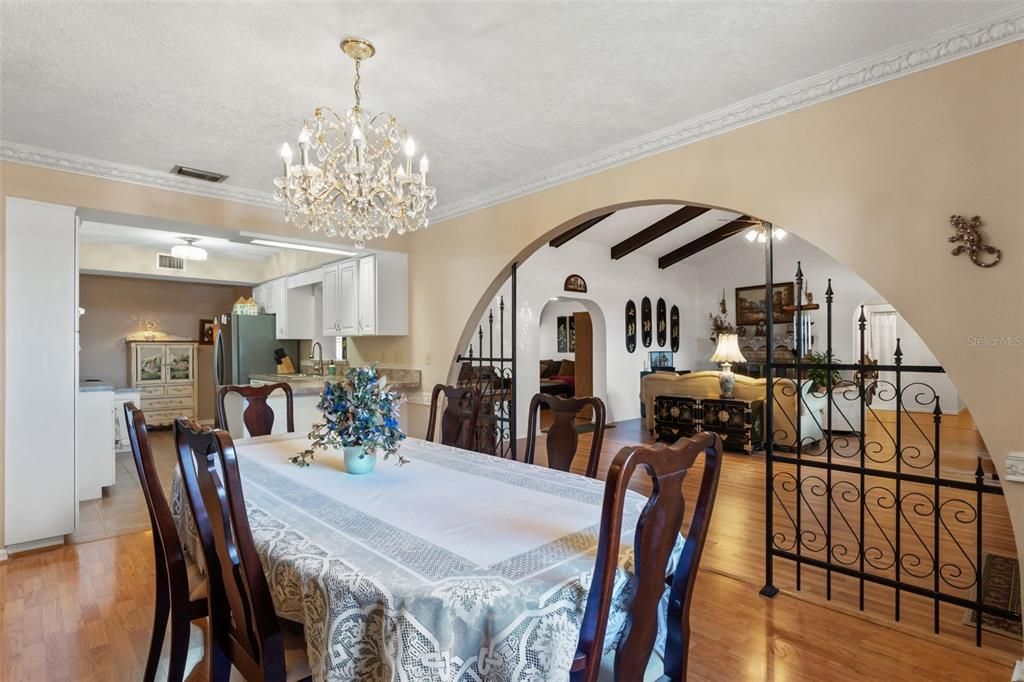 For Sale: $649,900 (5 beds, 3 baths, 3264 Square Feet)