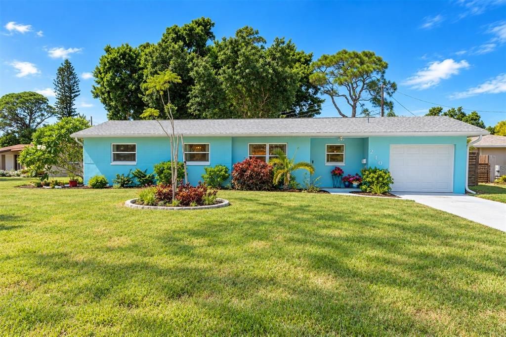 For Sale: $436,000 (3 beds, 2 baths, 1437 Square Feet)