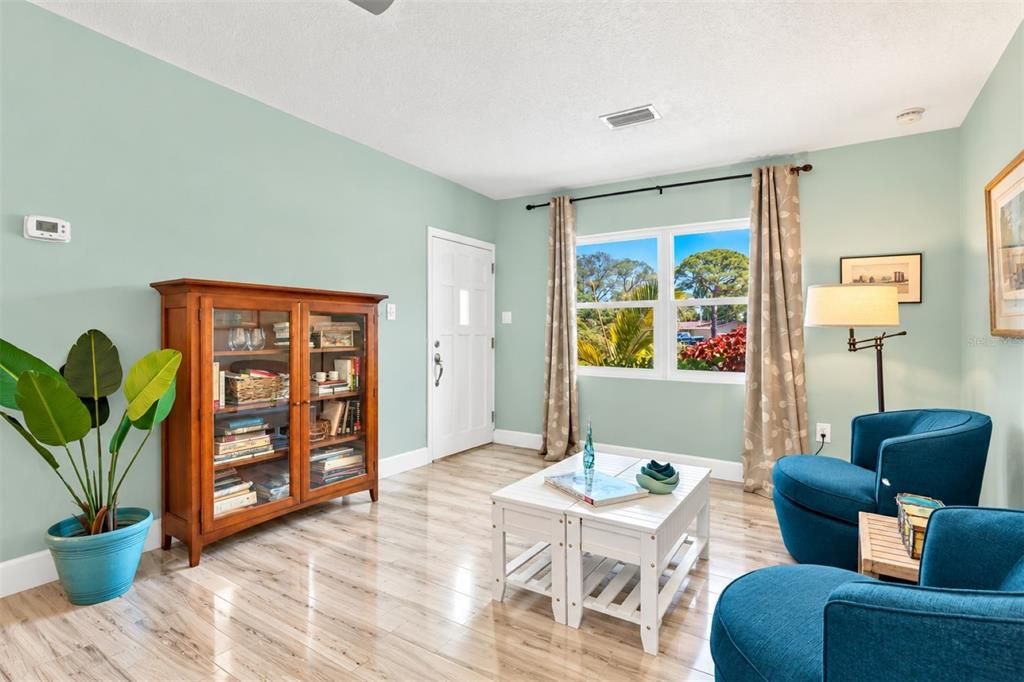 For Sale: $436,000 (3 beds, 2 baths, 1437 Square Feet)