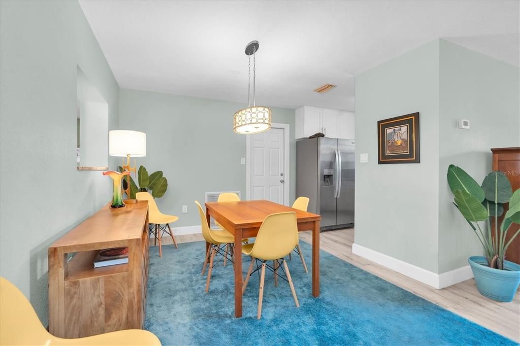For Sale: $436,000 (3 beds, 2 baths, 1437 Square Feet)