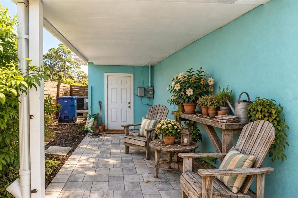 For Sale: $436,000 (3 beds, 2 baths, 1437 Square Feet)
