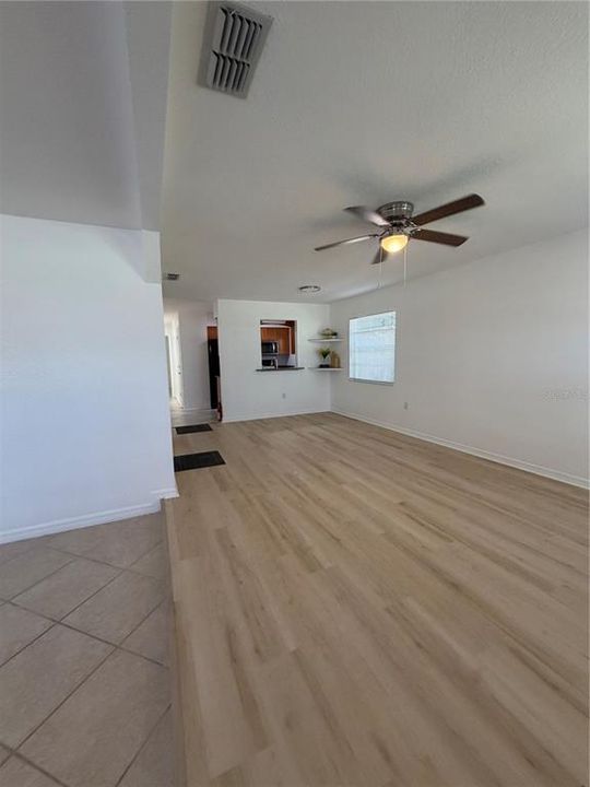 For Rent: $1,900 (3 beds, 2 baths, 1034 Square Feet)