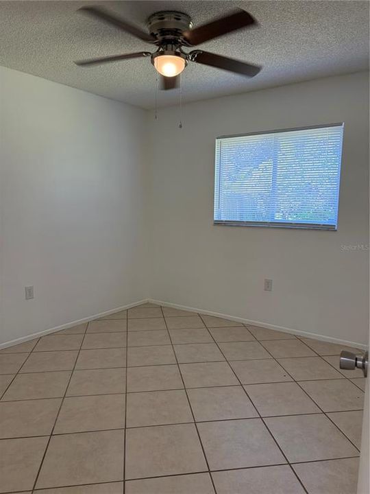 For Rent: $1,900 (3 beds, 2 baths, 1034 Square Feet)