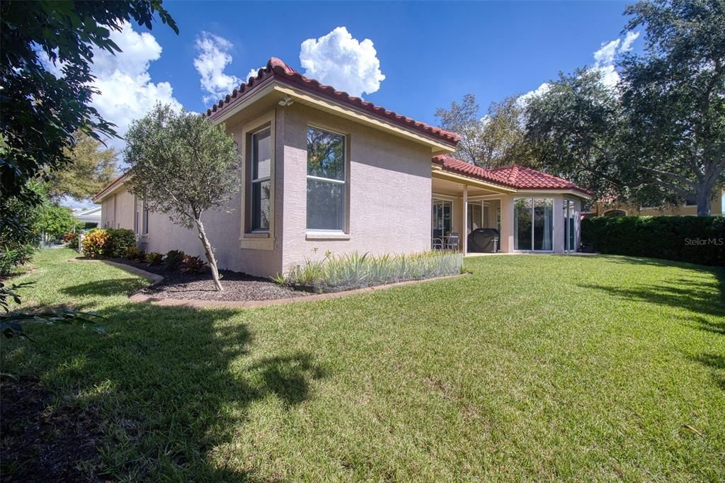 For Sale: $799,900 (4 beds, 3 baths, 2532 Square Feet)