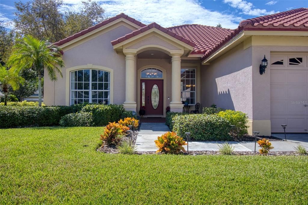 For Sale: $799,900 (4 beds, 3 baths, 2532 Square Feet)