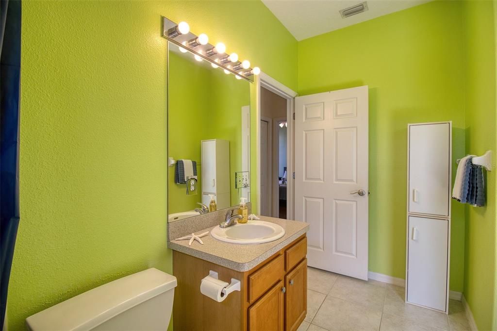 For Sale: $799,900 (4 beds, 3 baths, 2532 Square Feet)