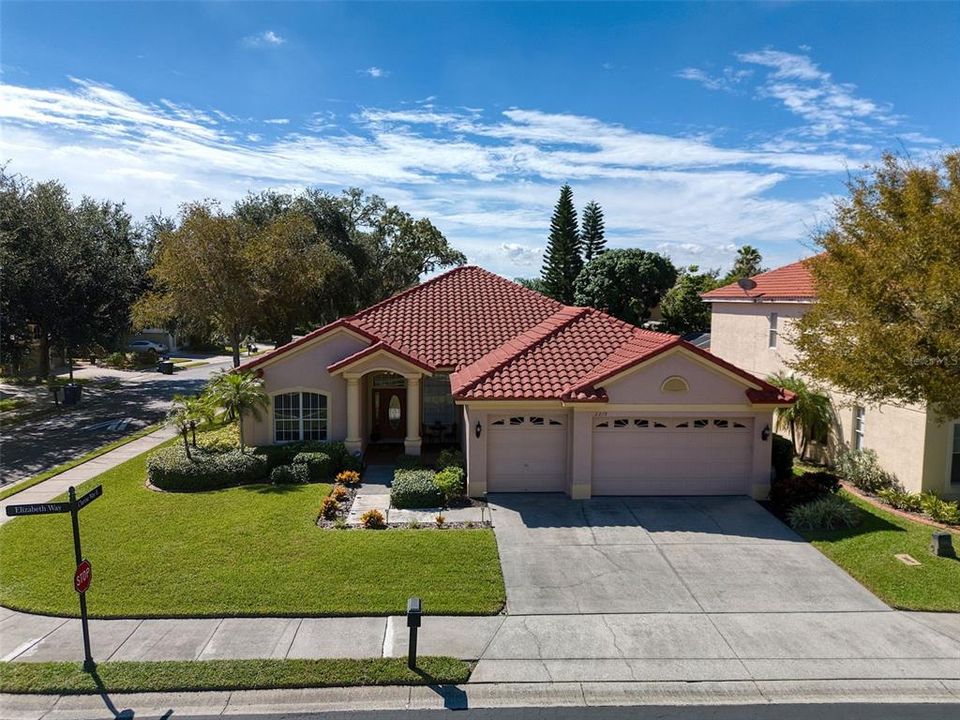For Sale: $799,900 (4 beds, 3 baths, 2532 Square Feet)