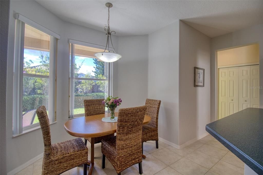 For Sale: $799,900 (4 beds, 3 baths, 2532 Square Feet)