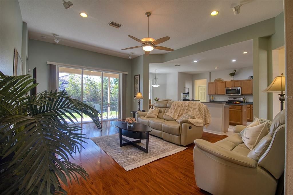 For Sale: $799,900 (4 beds, 3 baths, 2532 Square Feet)