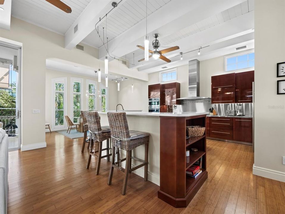 En Venta: $2,499,000 (3 camas, 3 baños, 3453 Pies cuadrados)