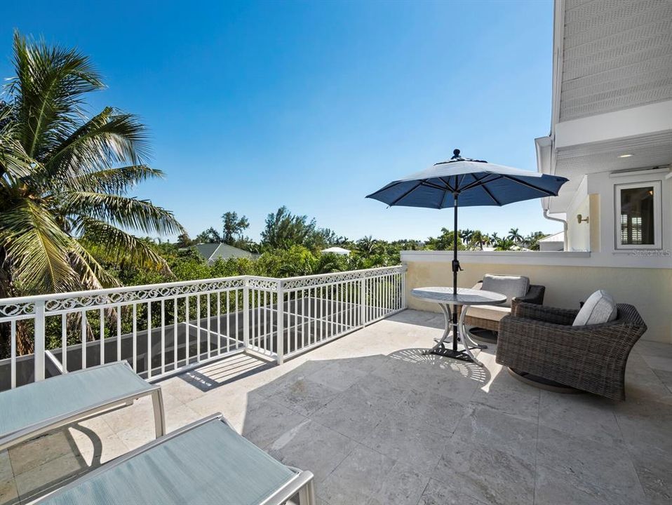 En Venta: $2,499,000 (3 camas, 3 baños, 3453 Pies cuadrados)