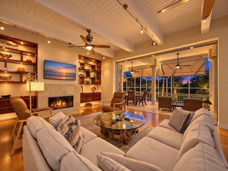 En Venta: $2,499,000 (3 camas, 3 baños, 3453 Pies cuadrados)
