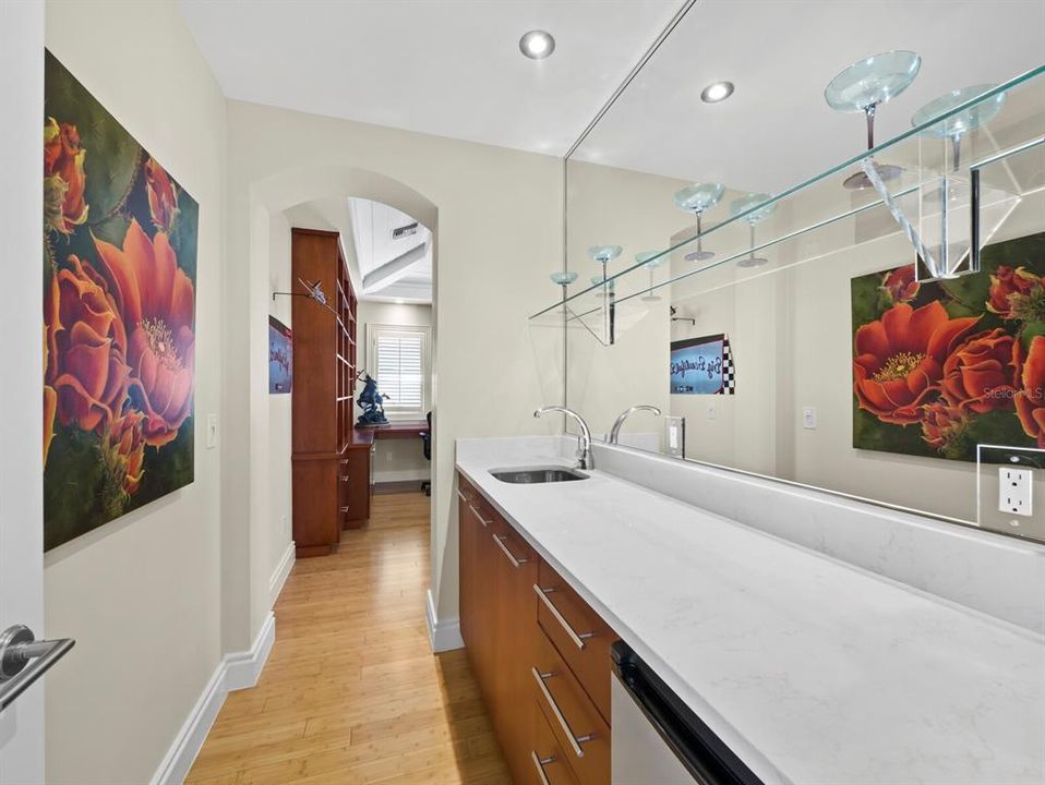 En Venta: $2,499,000 (3 camas, 3 baños, 3453 Pies cuadrados)