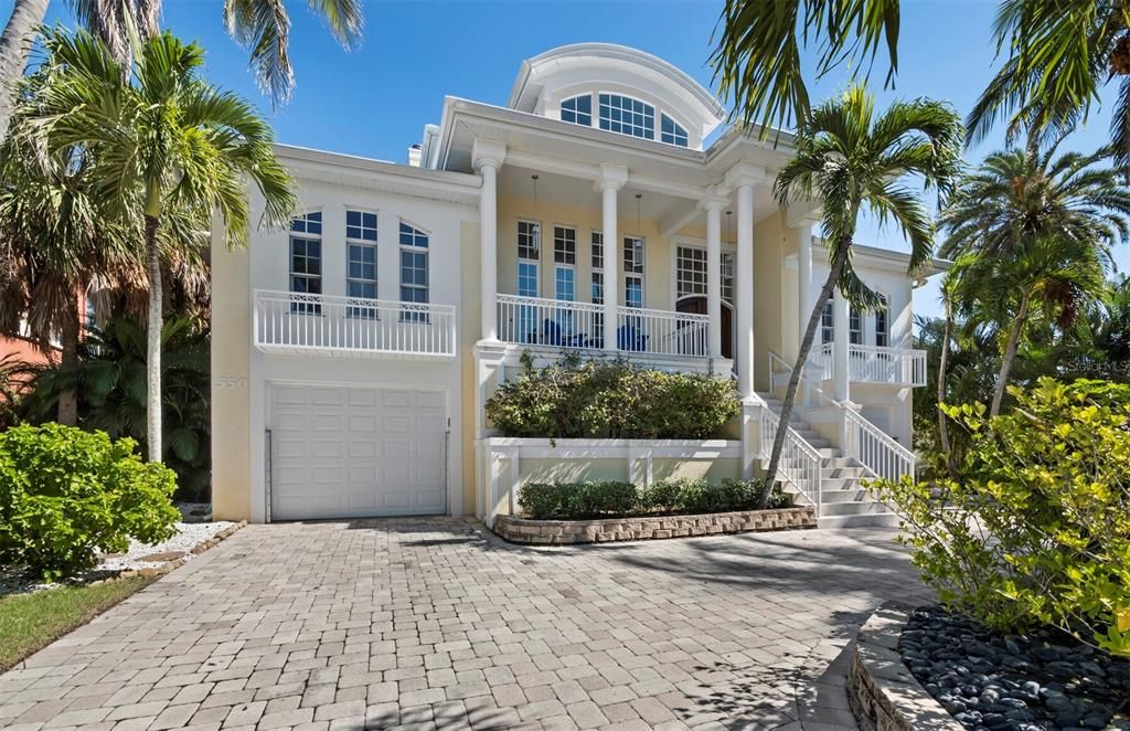 En Venta: $2,499,000 (3 camas, 3 baños, 3453 Pies cuadrados)
