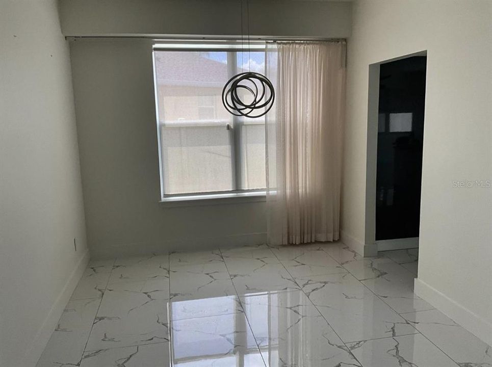 For Sale: $790,000 (5 beds, 3 baths, 3113 Square Feet)