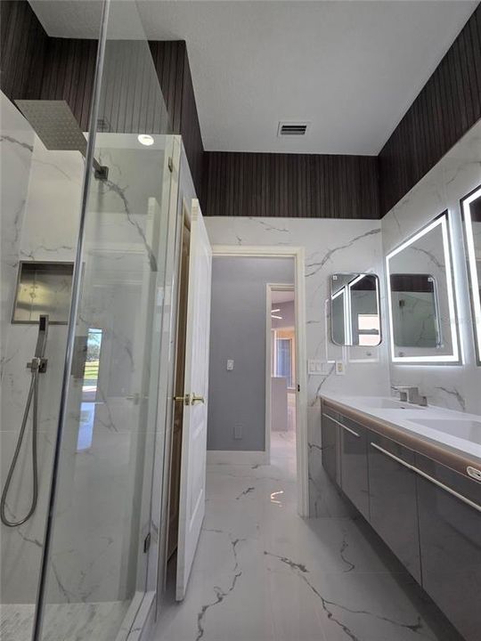 For Sale: $799,000 (4 beds, 3 baths, 2948 Square Feet)