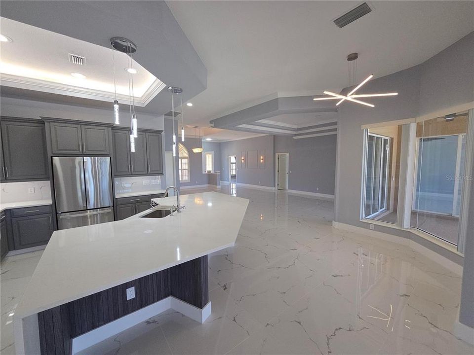 For Sale: $799,000 (4 beds, 3 baths, 2948 Square Feet)