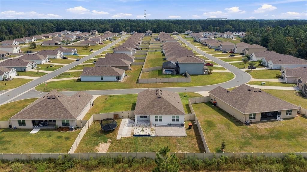 На продажу: $384,900 (3 спален, 2 ванн, 1670 Квадратных фут)