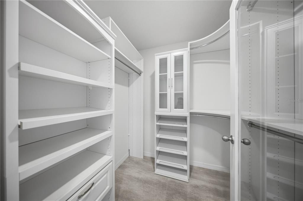 На продажу: $384,900 (3 спален, 2 ванн, 1670 Квадратных фут)