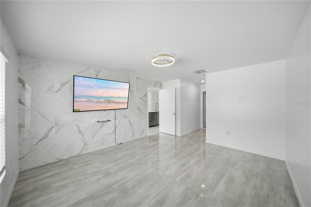 На продажу: $384,900 (3 спален, 2 ванн, 1670 Квадратных фут)