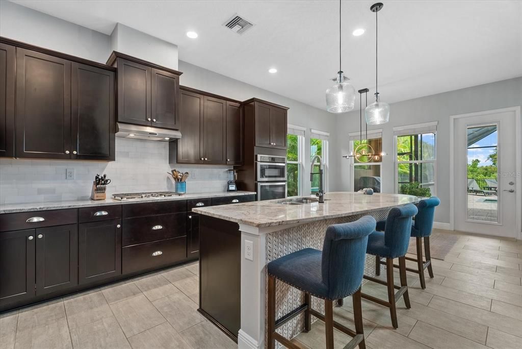 For Sale: $999,000 (4 beds, 3 baths, 3083 Square Feet)
