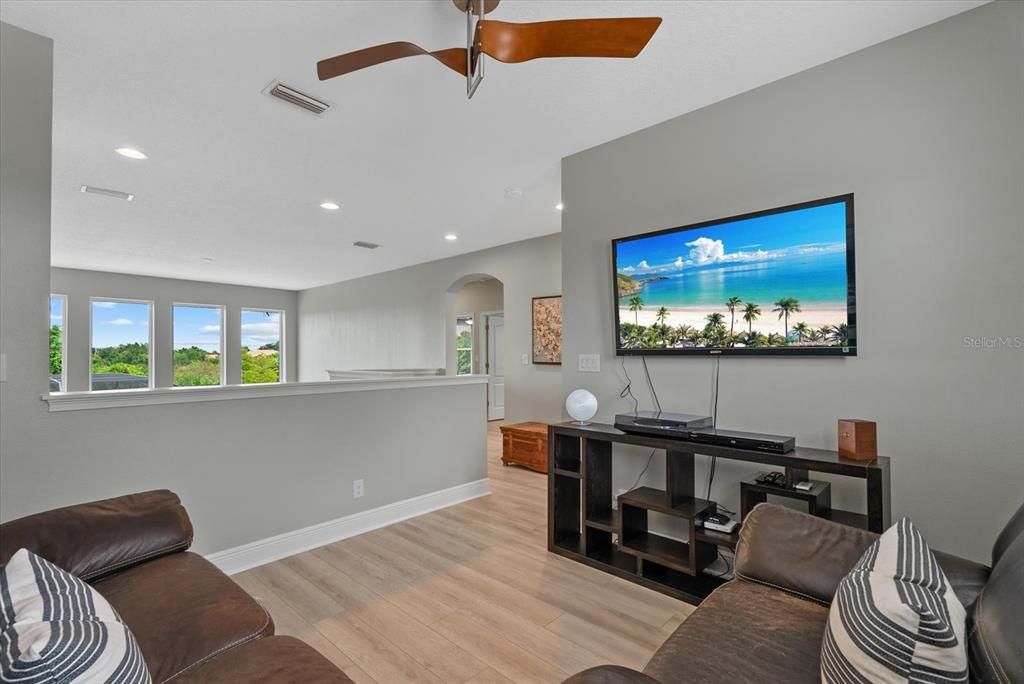 For Sale: $999,000 (4 beds, 3 baths, 3083 Square Feet)