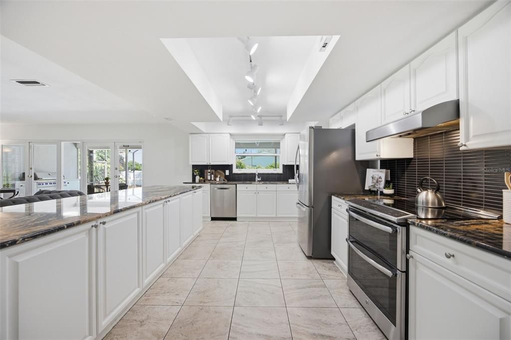 For Sale: $1,225,000 (4 beds, 3 baths, 3653 Square Feet)